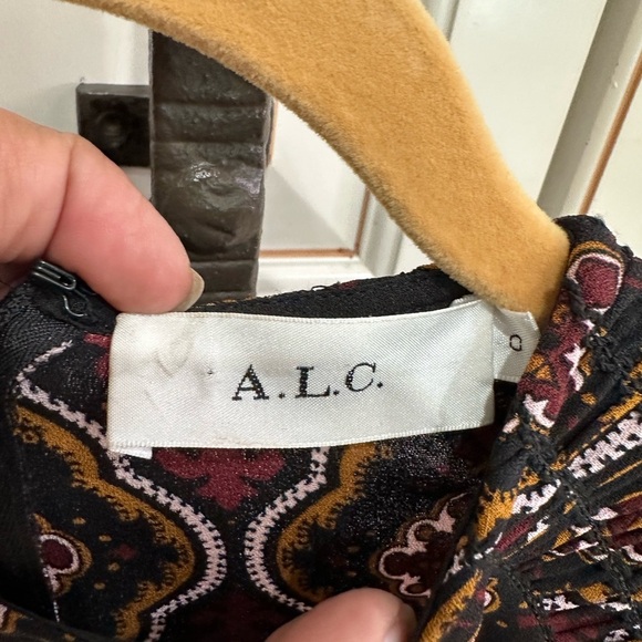 A.L.C. Alexa Printed Bell Sleeve Silk Dress (3) - Picture 8 of 12